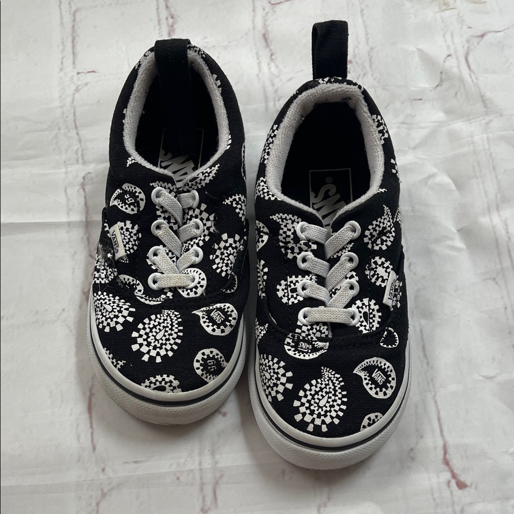 Toddler paisley vans size 8
